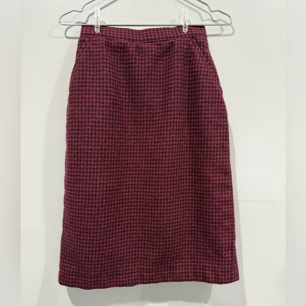 Vintage Giorgio Sant'Angelo Wool Skirt Houndstooth Red & Black/size 6